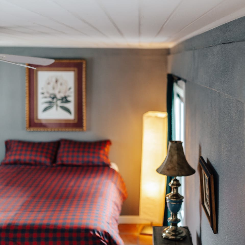 Bedroom 4 has very comfortable queen bed, and an additional sofa bed, and work space.
