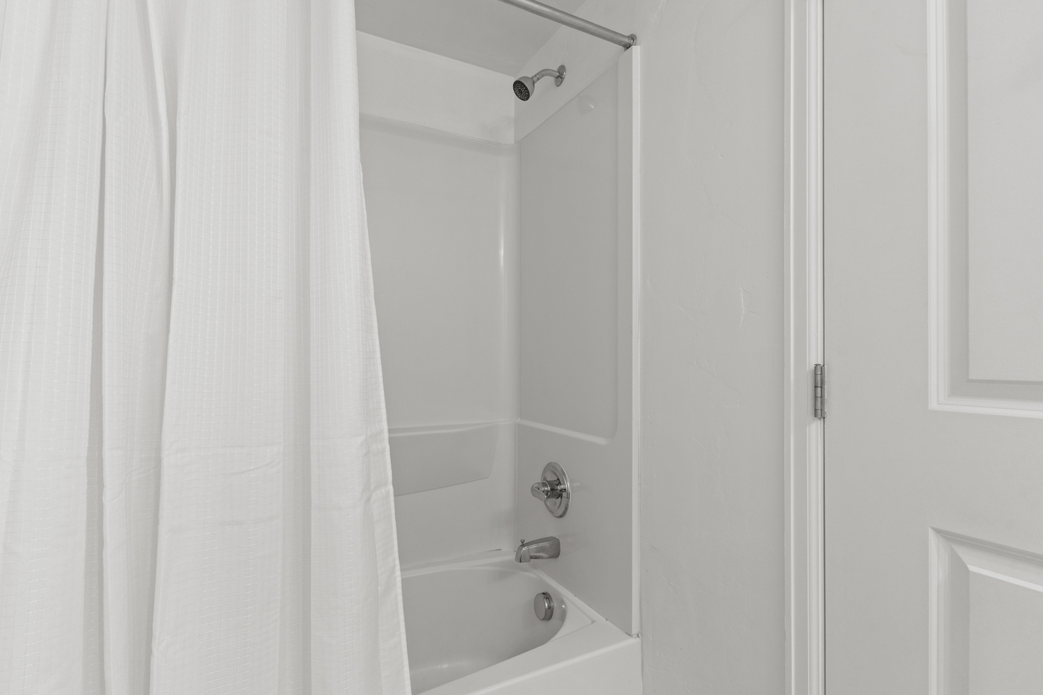 Bathroom #2 - Tub/Shower Combo