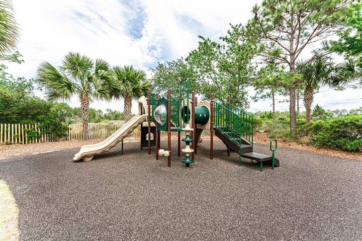Kids’ playground just steps away from the pool area