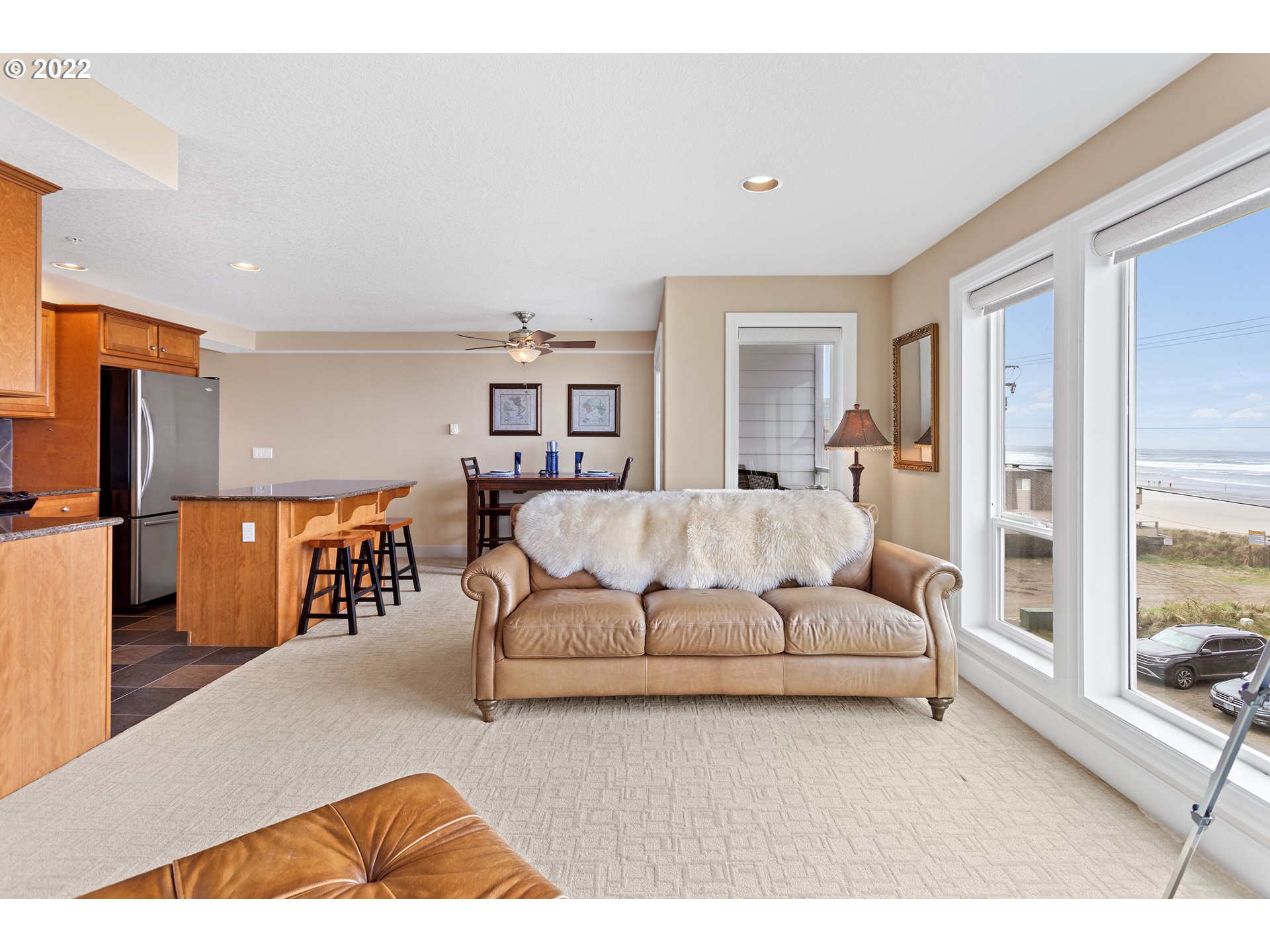 Waterfront Oceanview Rockaway beach home|Steps to beach & Downtown|WiFi|W&D 6