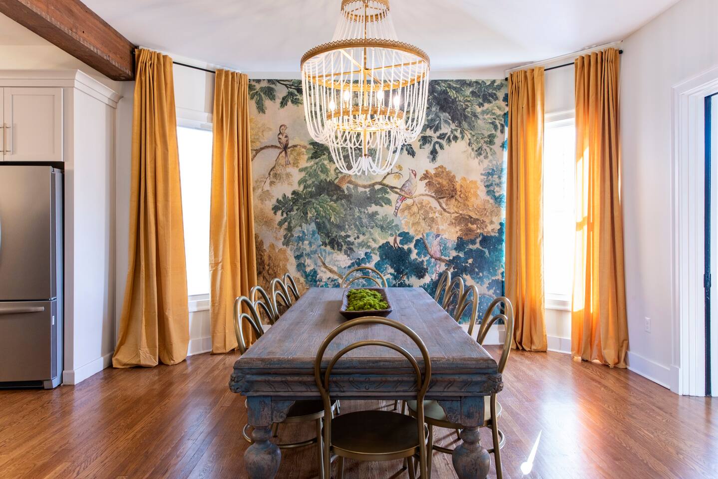 Spacious Dining Room*Seating for 10