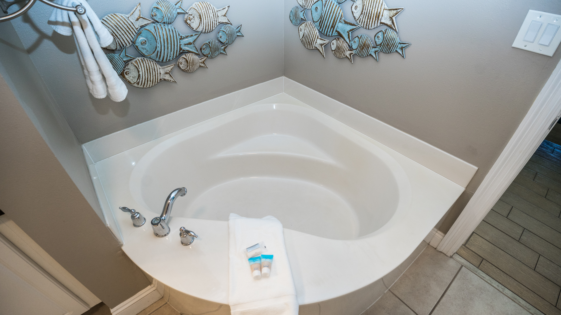 Deep Soaking Tub