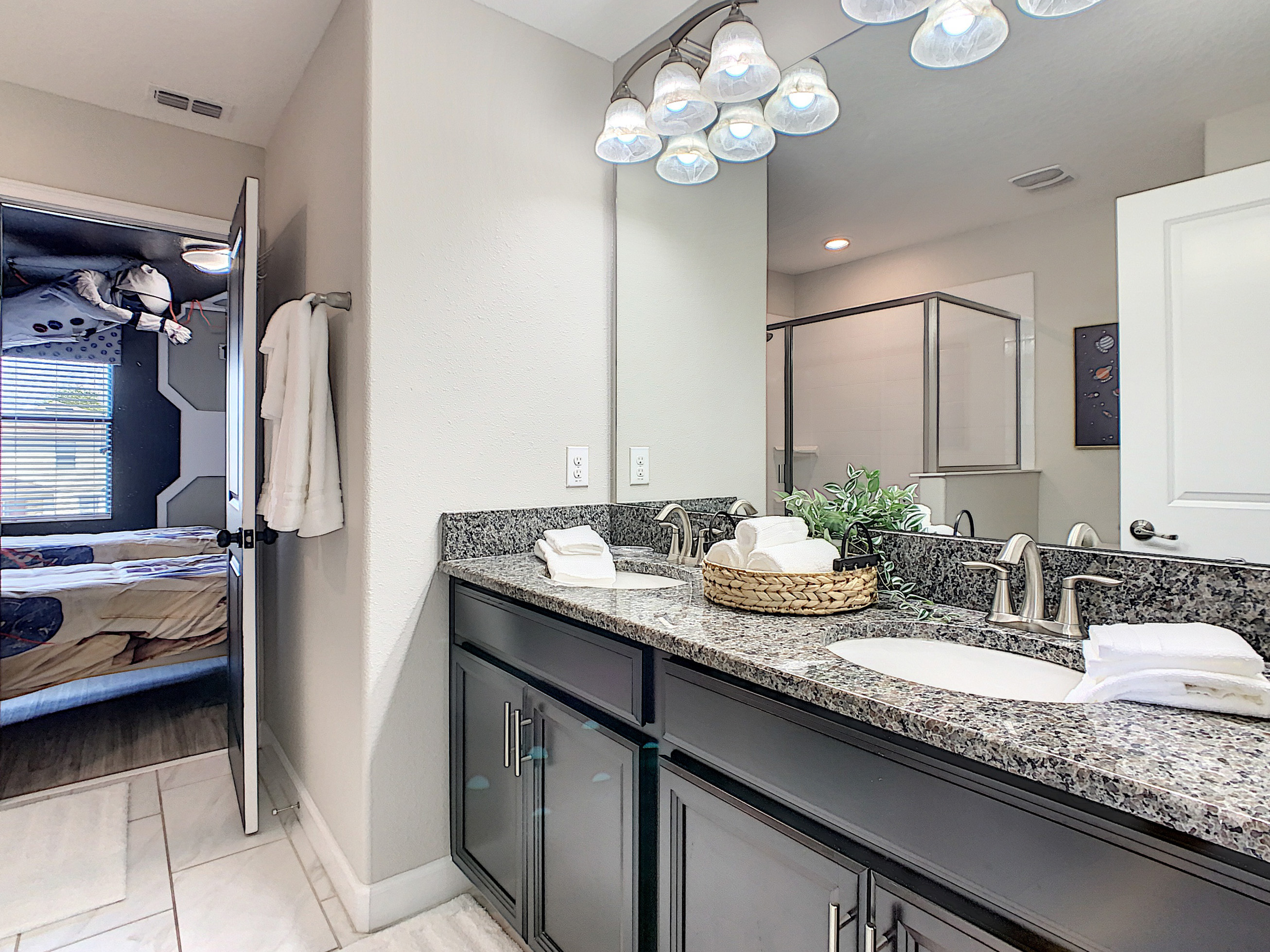 Bathroom Between Bedrooms 5 & 6