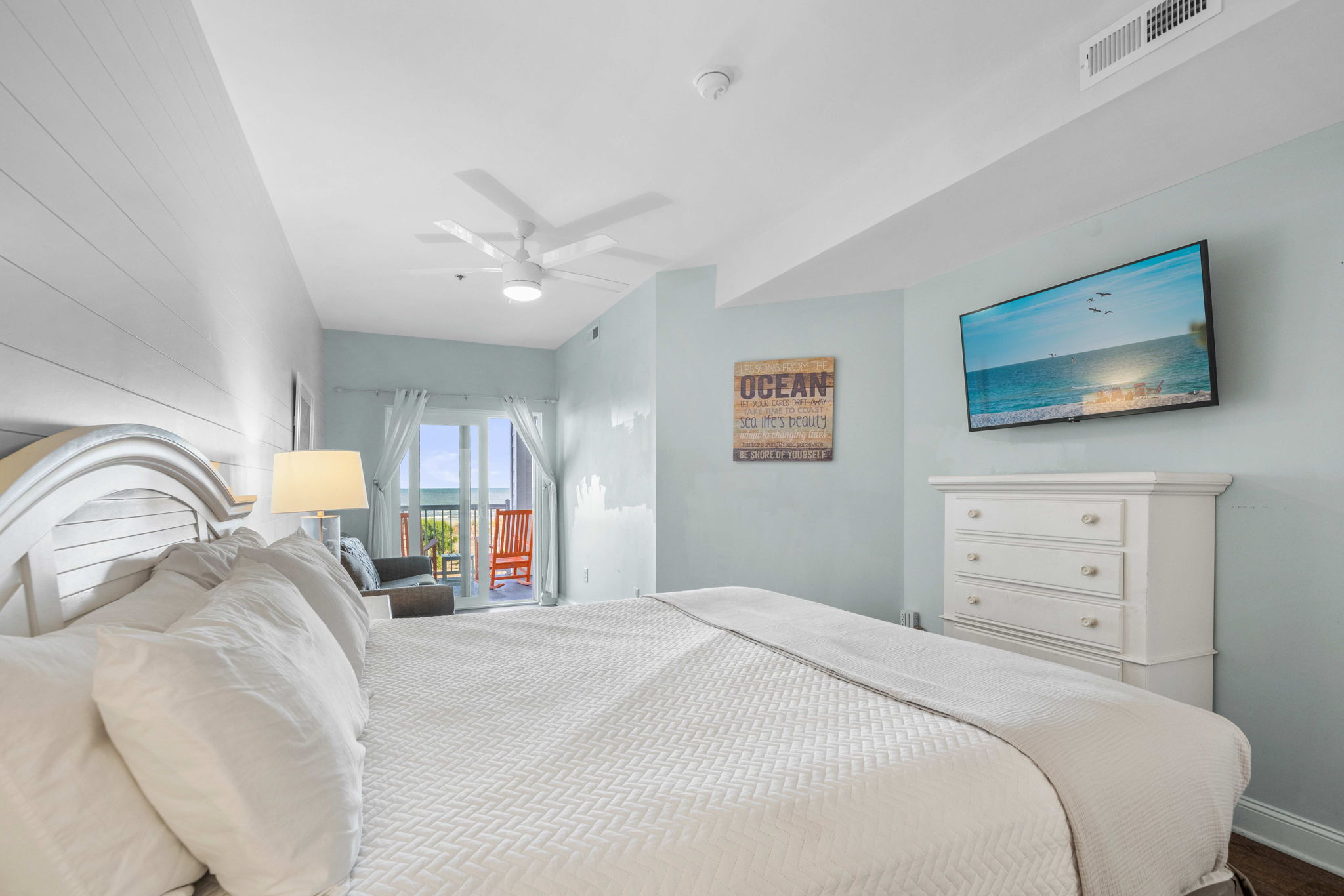 Bedroom 1: Primary King Suite | Sand Dollar | 102 Oceanview | 1116 Ocean Blvd, Isle of Palms, SC | IOP Escapes