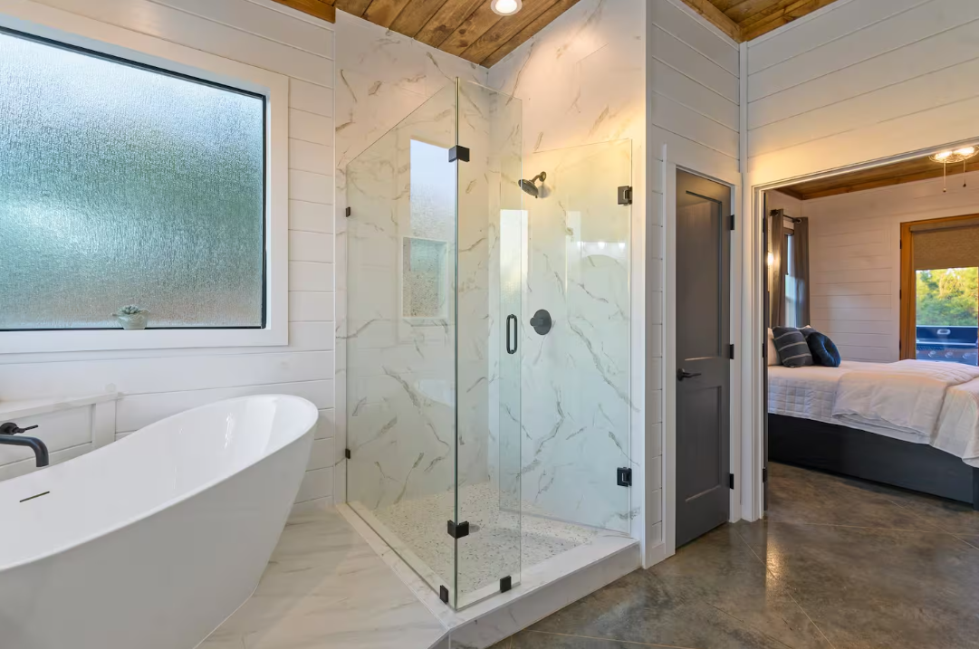 A walk in shower.

