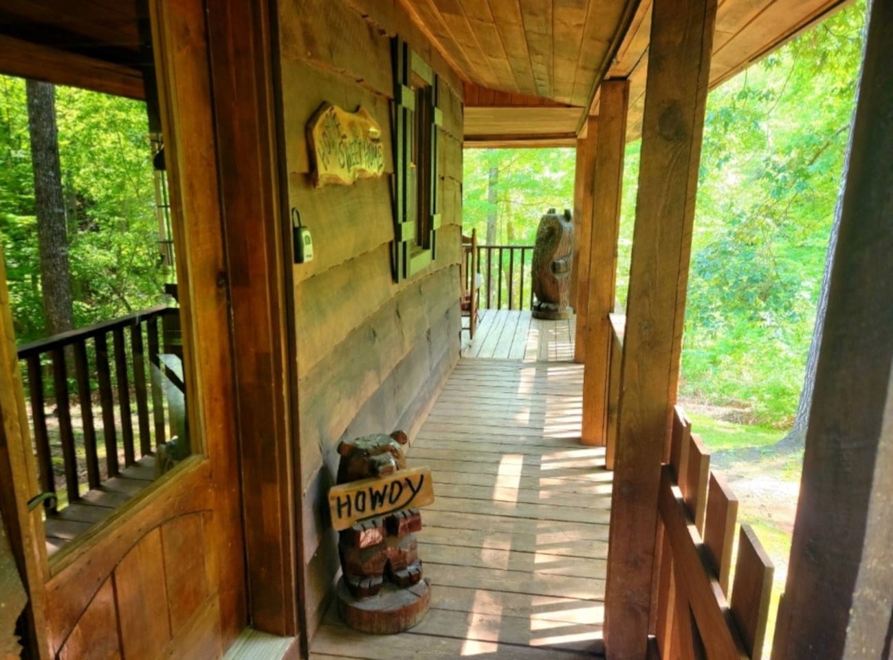 Front deck- wrap around, fully enclosed deck