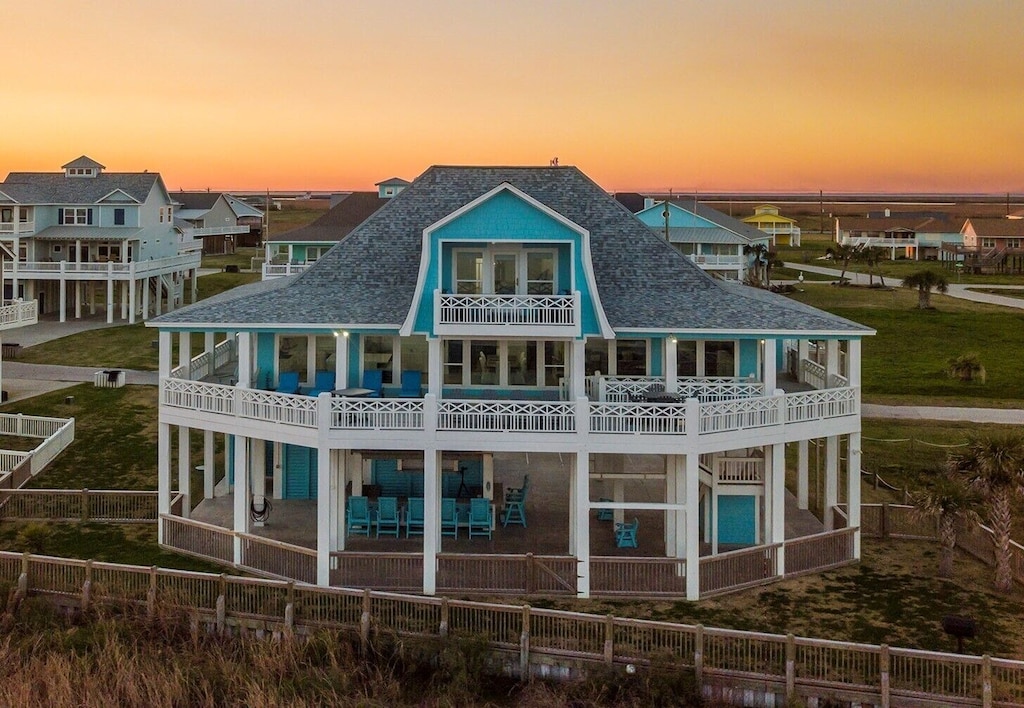 With 4 bedrooms and 3 full bathrooms this home comfortably sleeps 14.