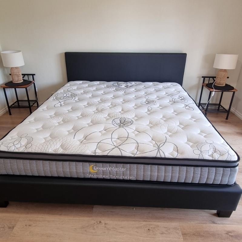Main Bedroom - King Size Bed