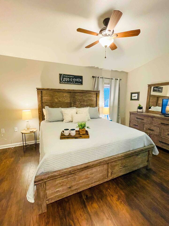 King Size bedroom