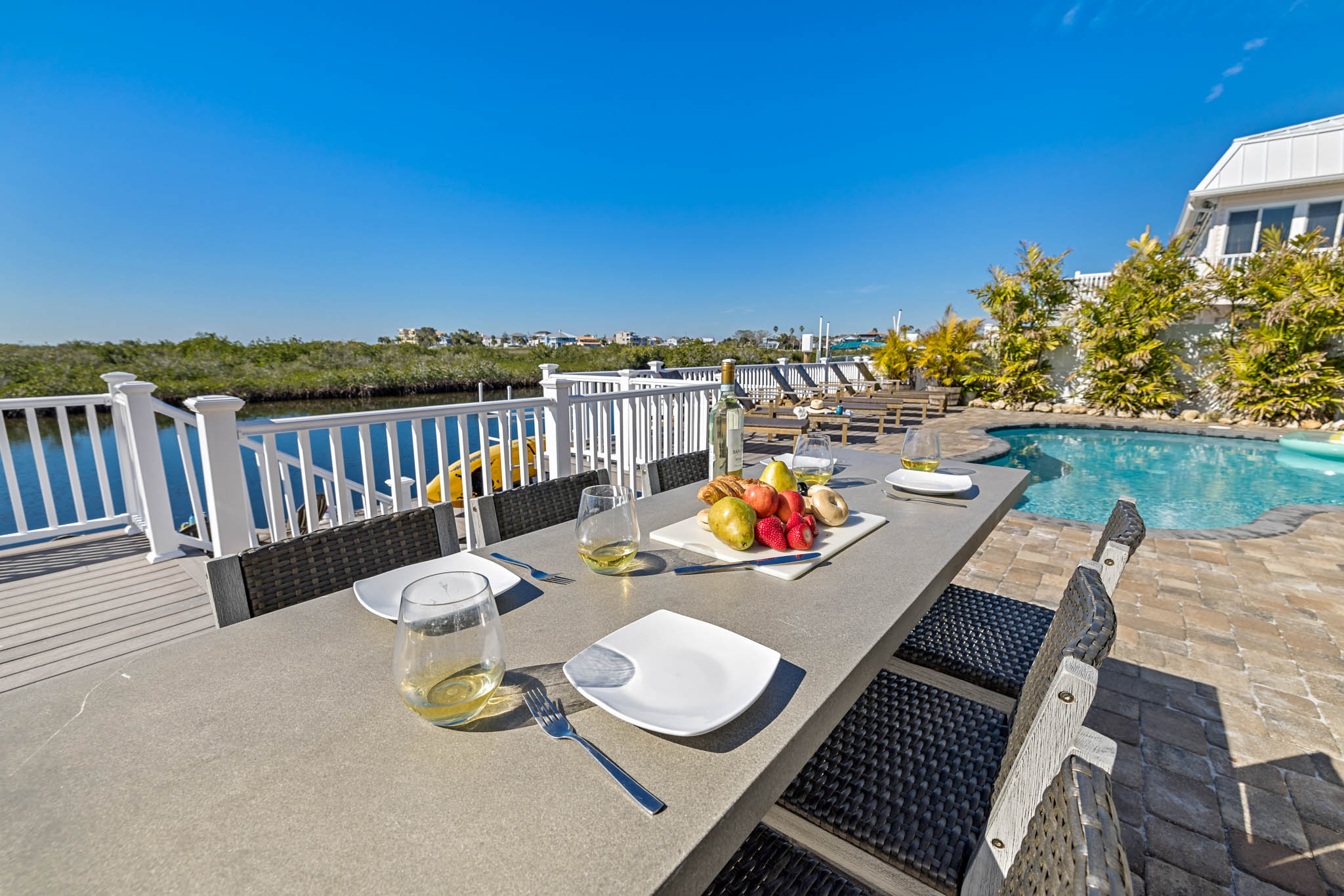 Waterfront Home, 5 bedrooms, Heated Pool, Sunsets! 3