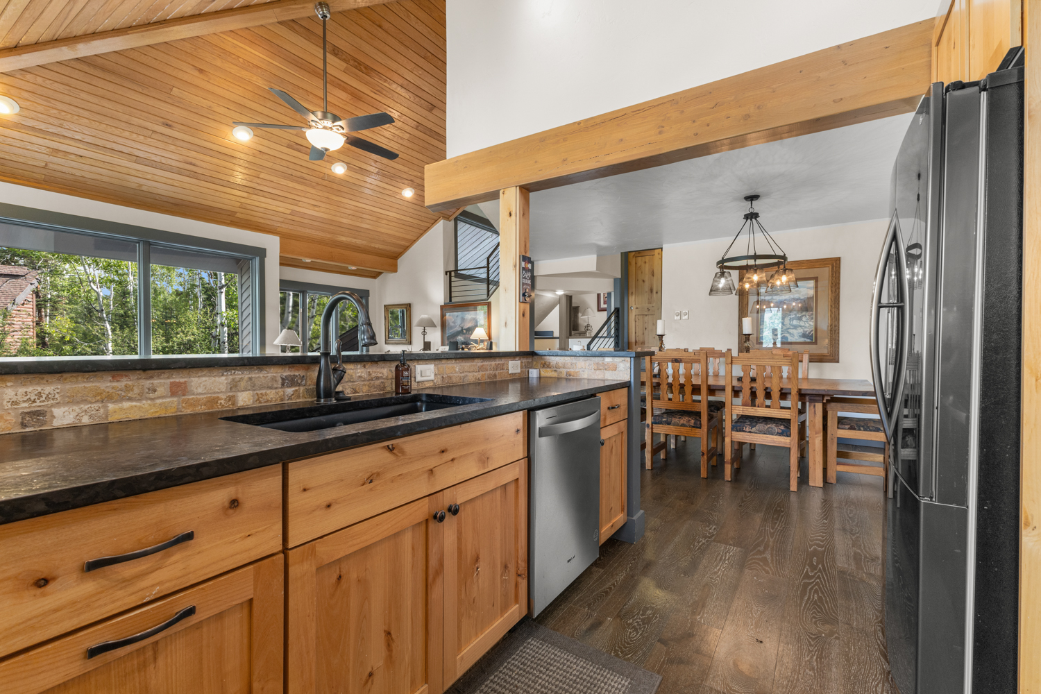 Kitchen Island with sink