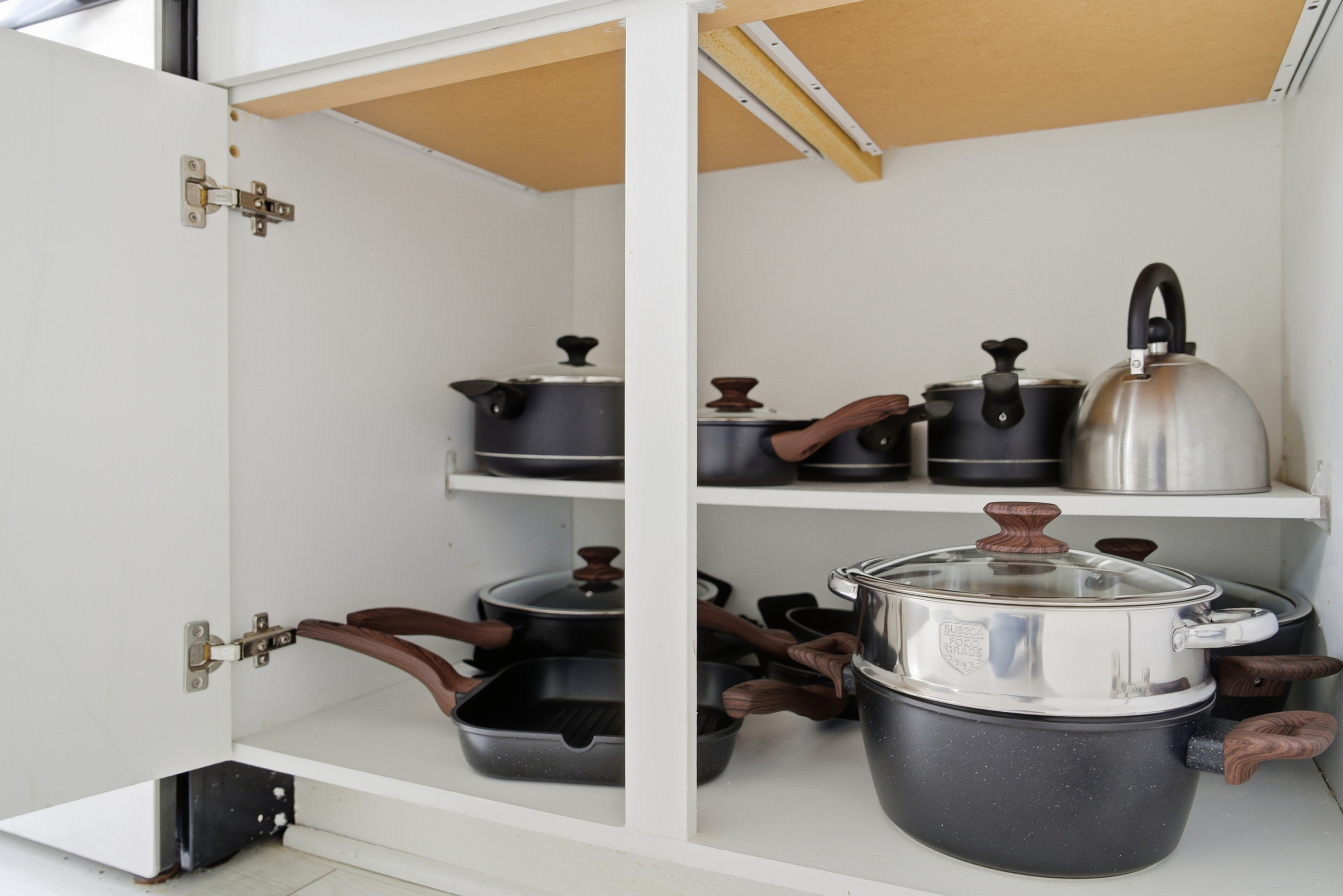 Fully equipped kitchen for all your cooking and baking needs.
