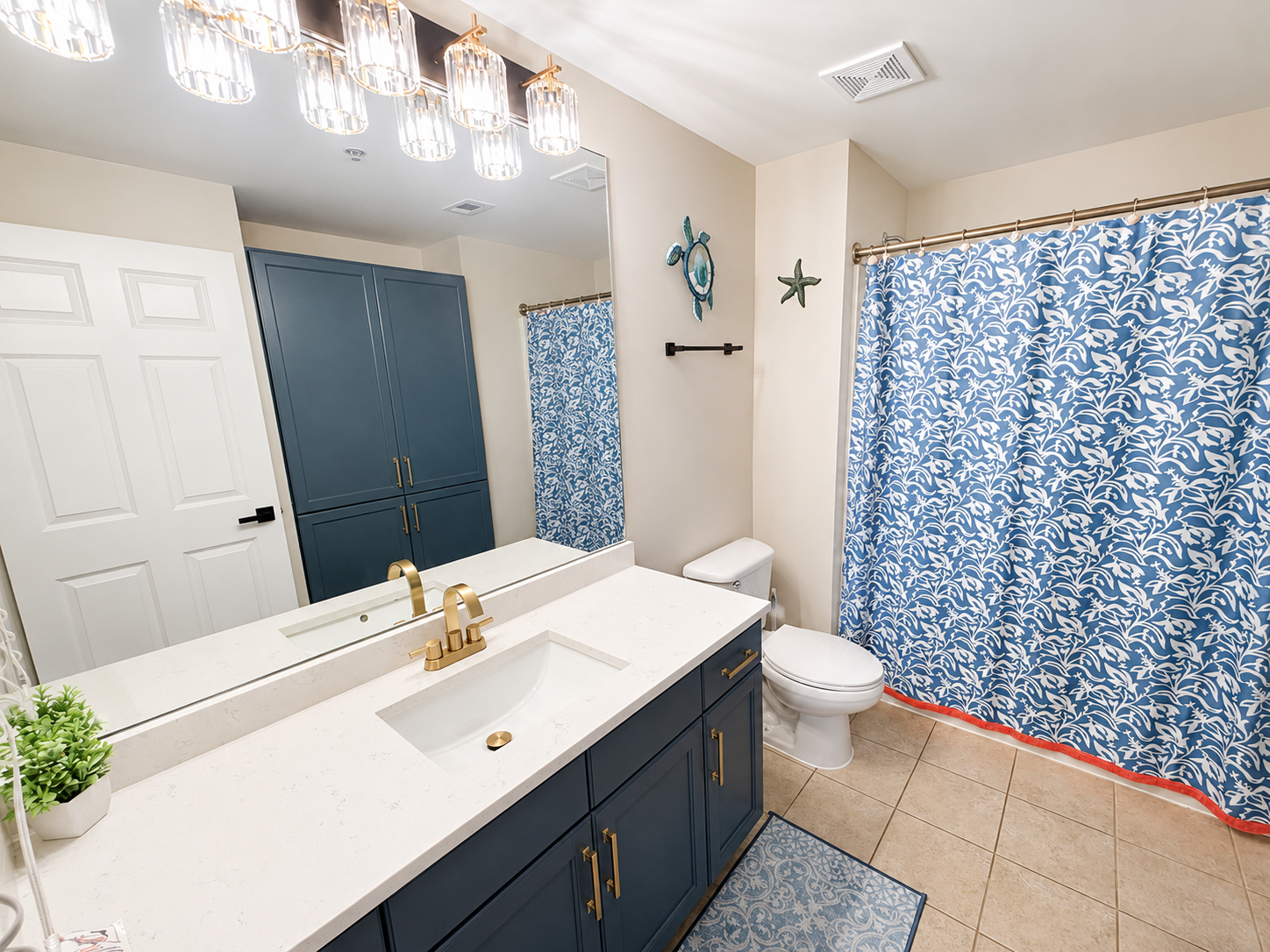Bedroom #3 ensuite bathroom