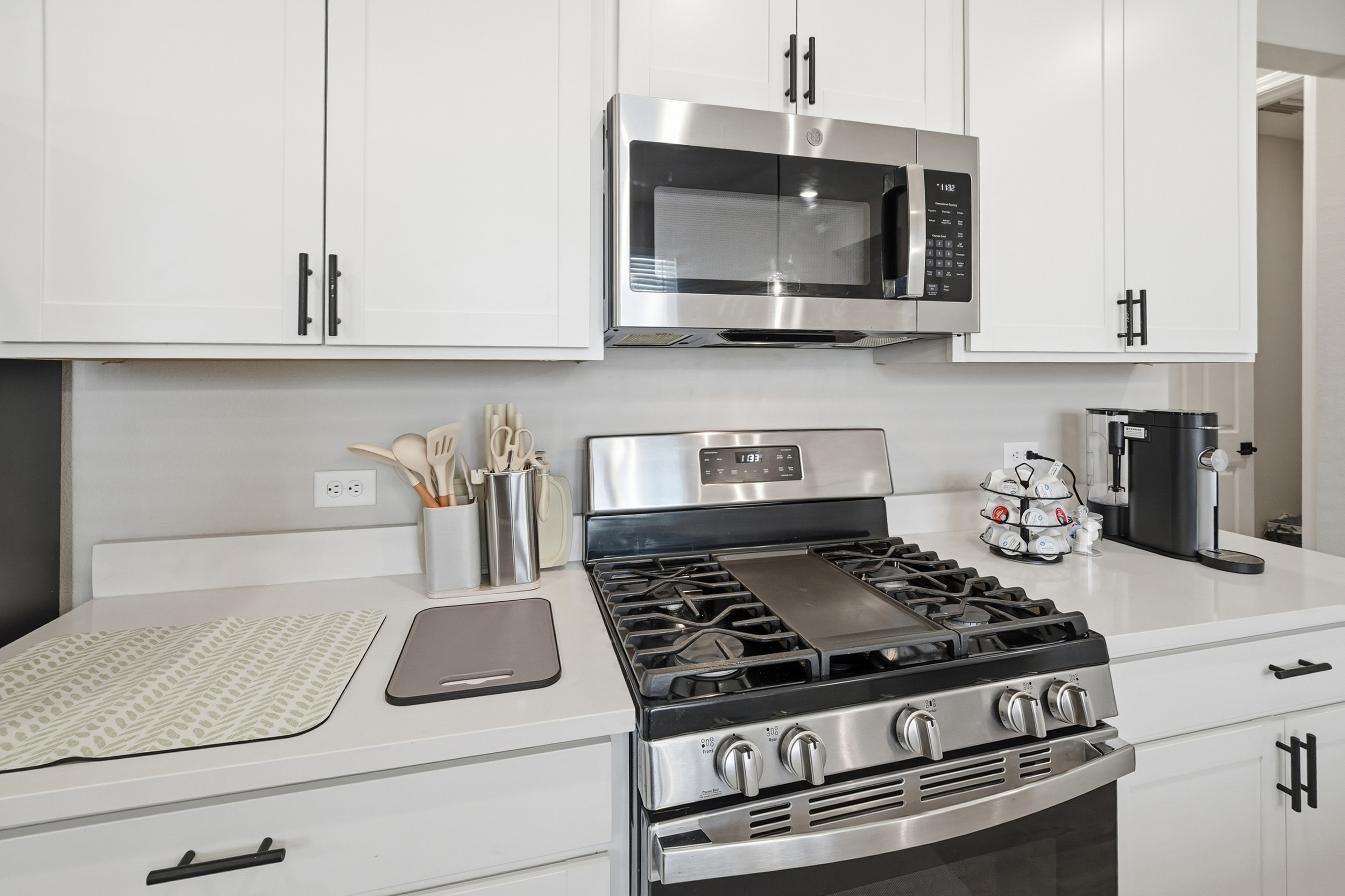 Comfortable 3BR Westside Home | Chill & Relax 5