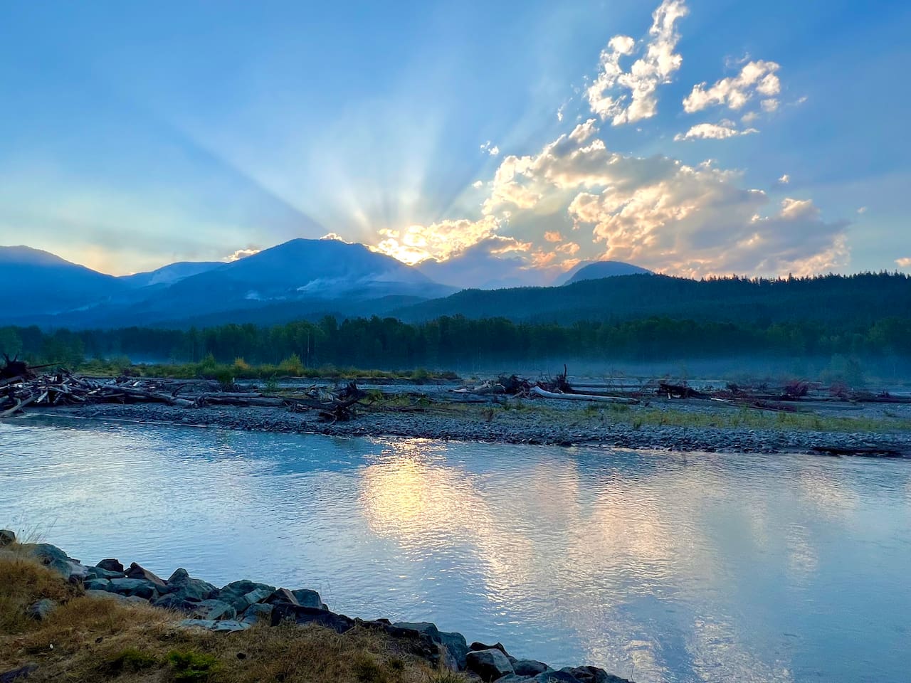 Sunrise over the Cowlitz River