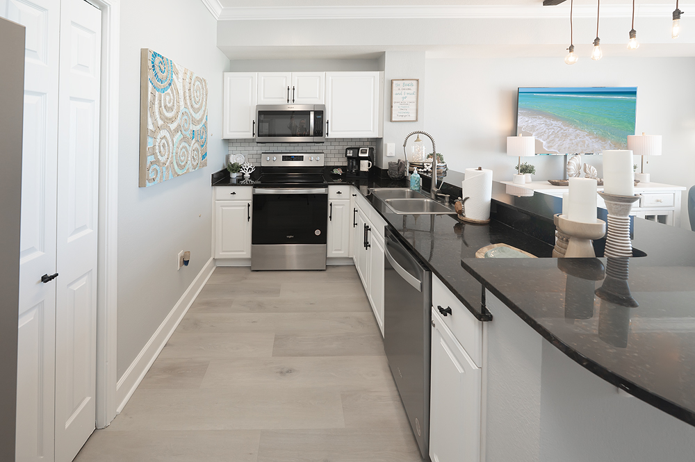 Bright and functional kitchen