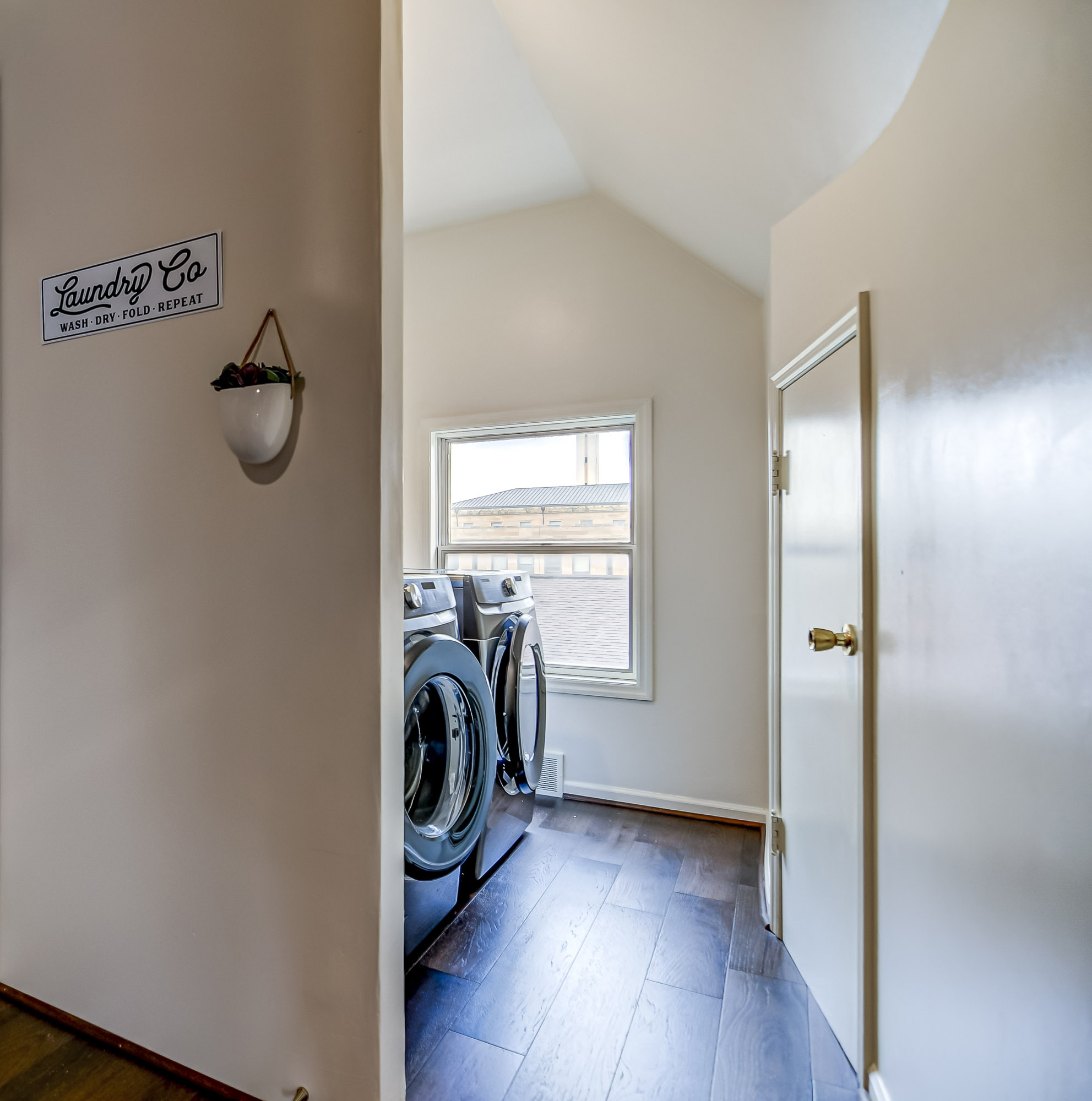 3rd Floor - Laundry