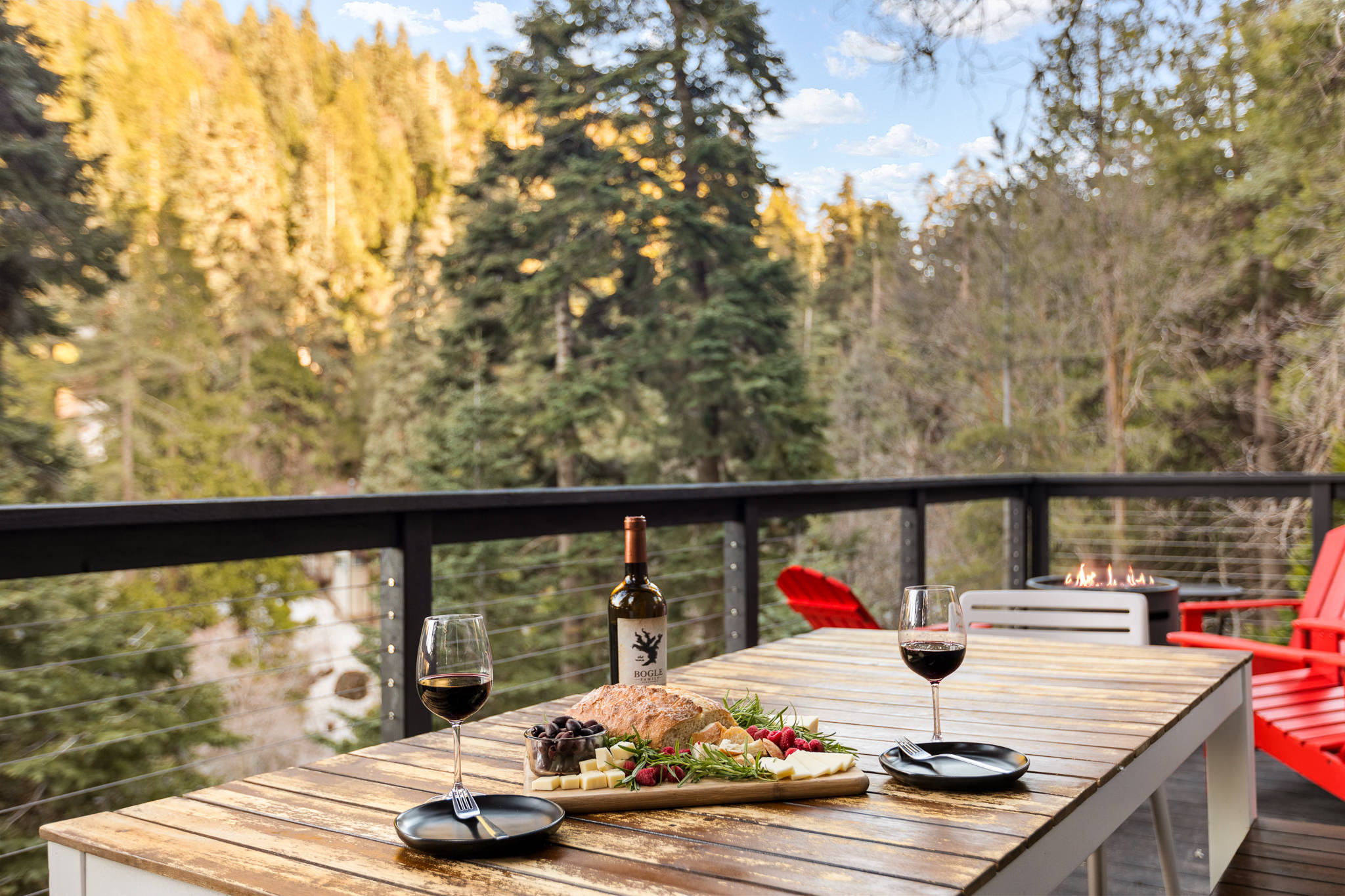 The balcony is right off the living room and kitchen, and has amazing tree-top forest views. The perfect place to soak up nature on your next Lake Arrowhead retreat.