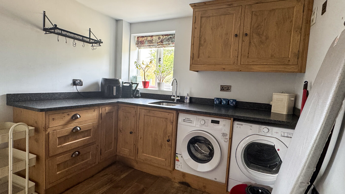 Utility room with air fryer
