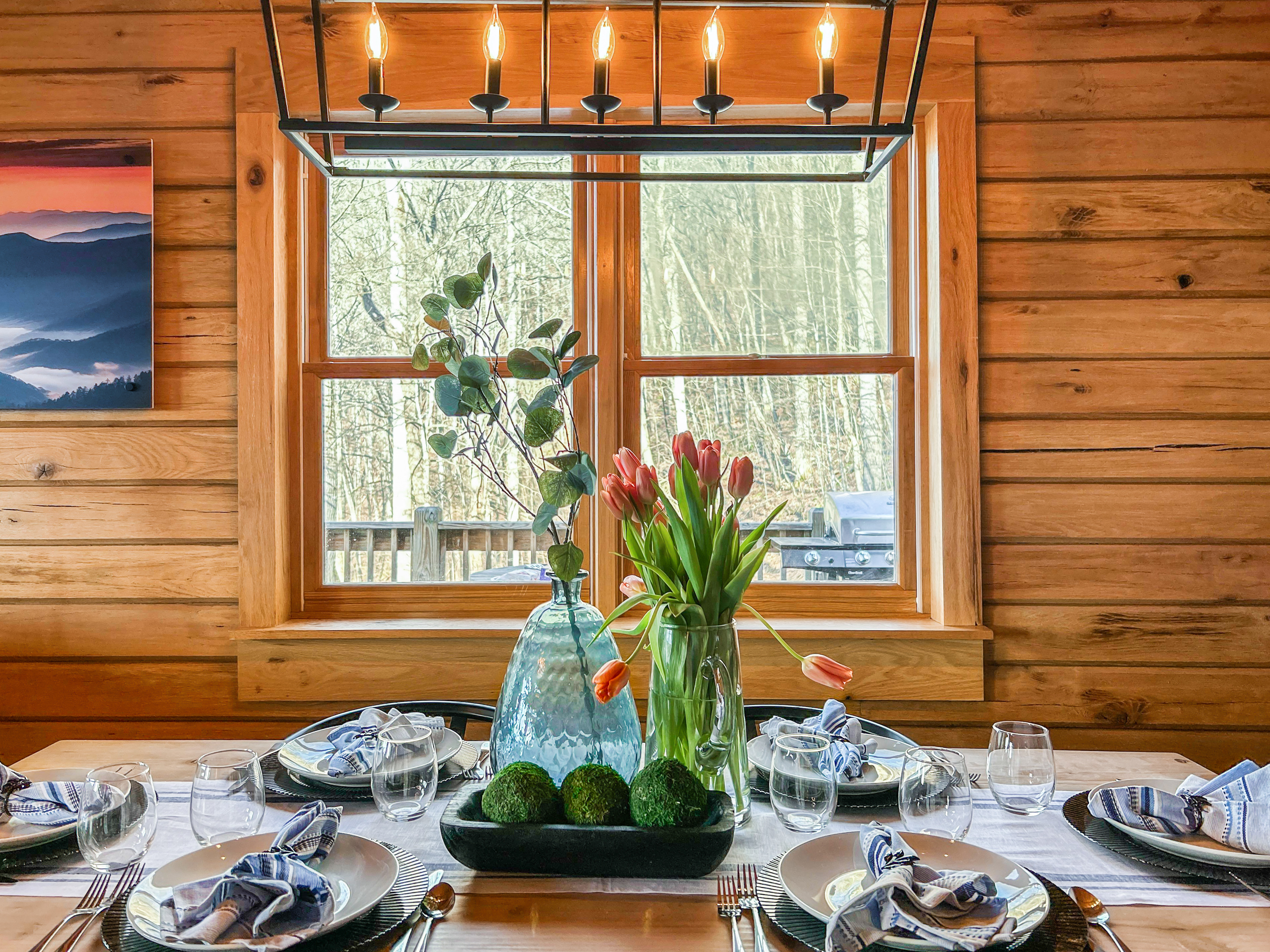 Just imagine your group eating a great meal right here.