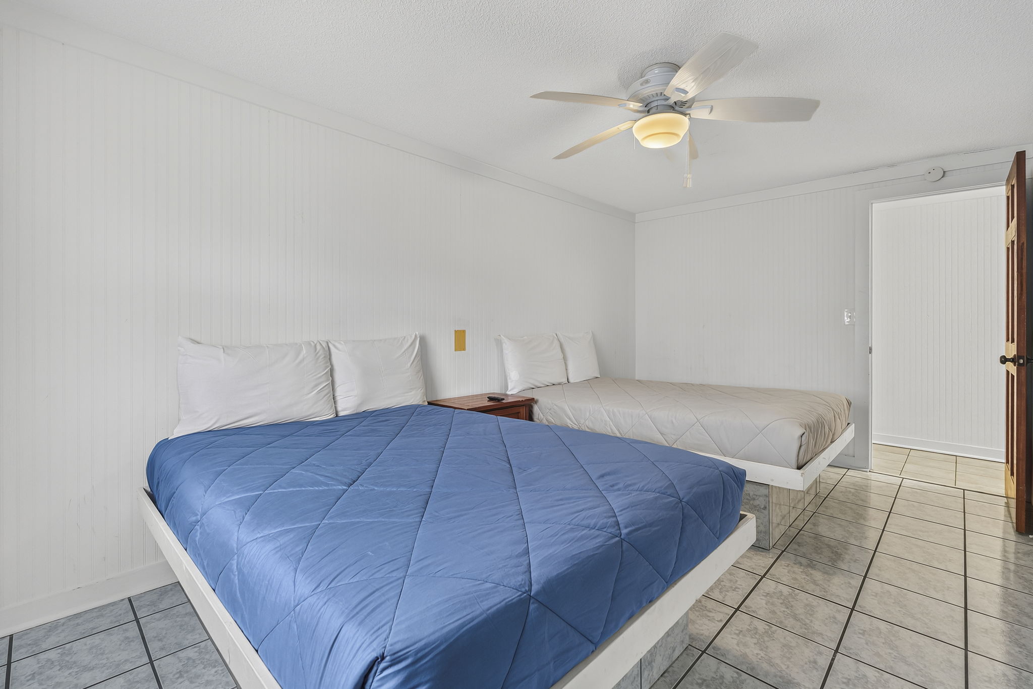 Guest Bedroom with two Queen beds