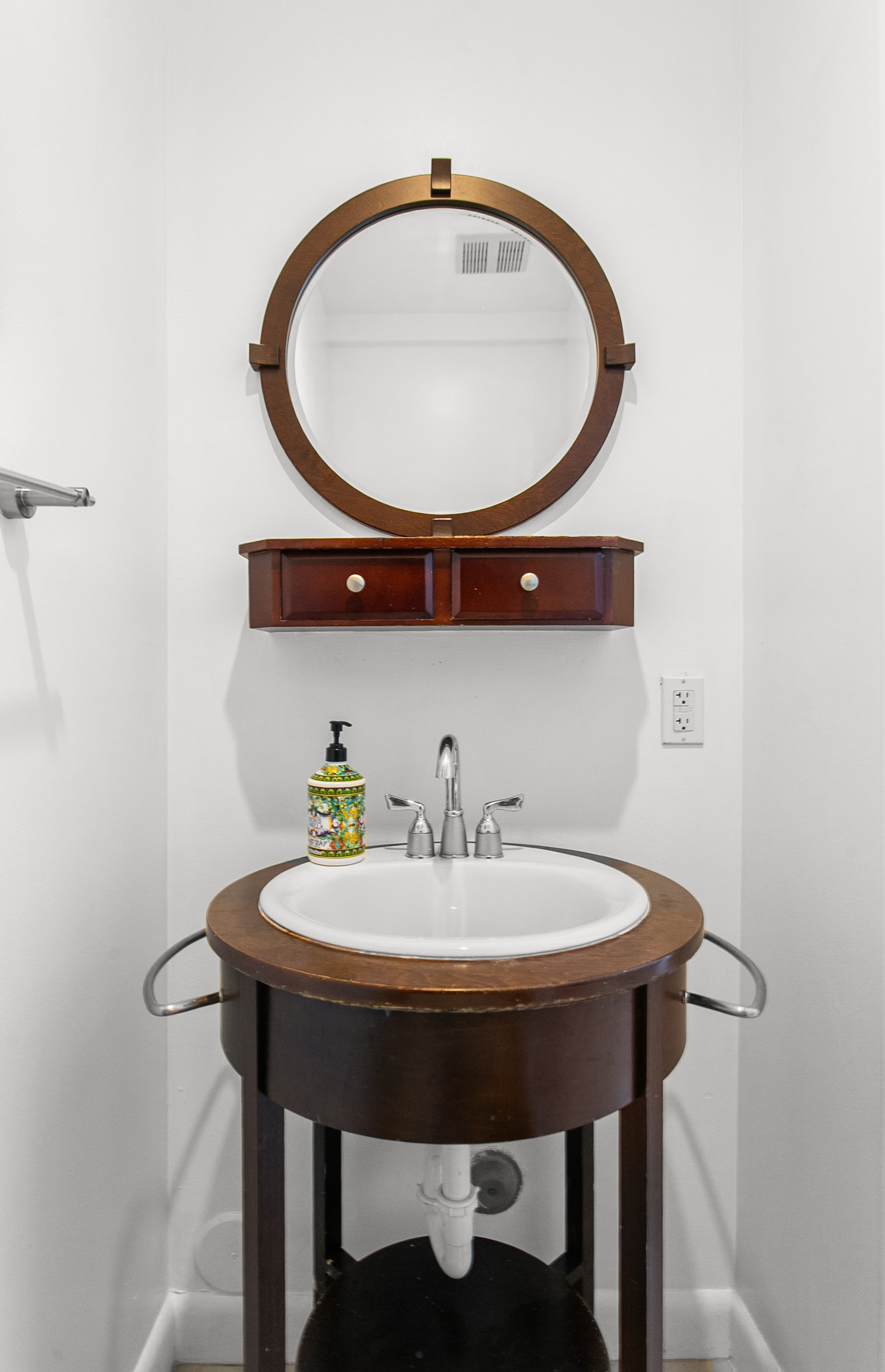 Powder room on the main floor for convenience