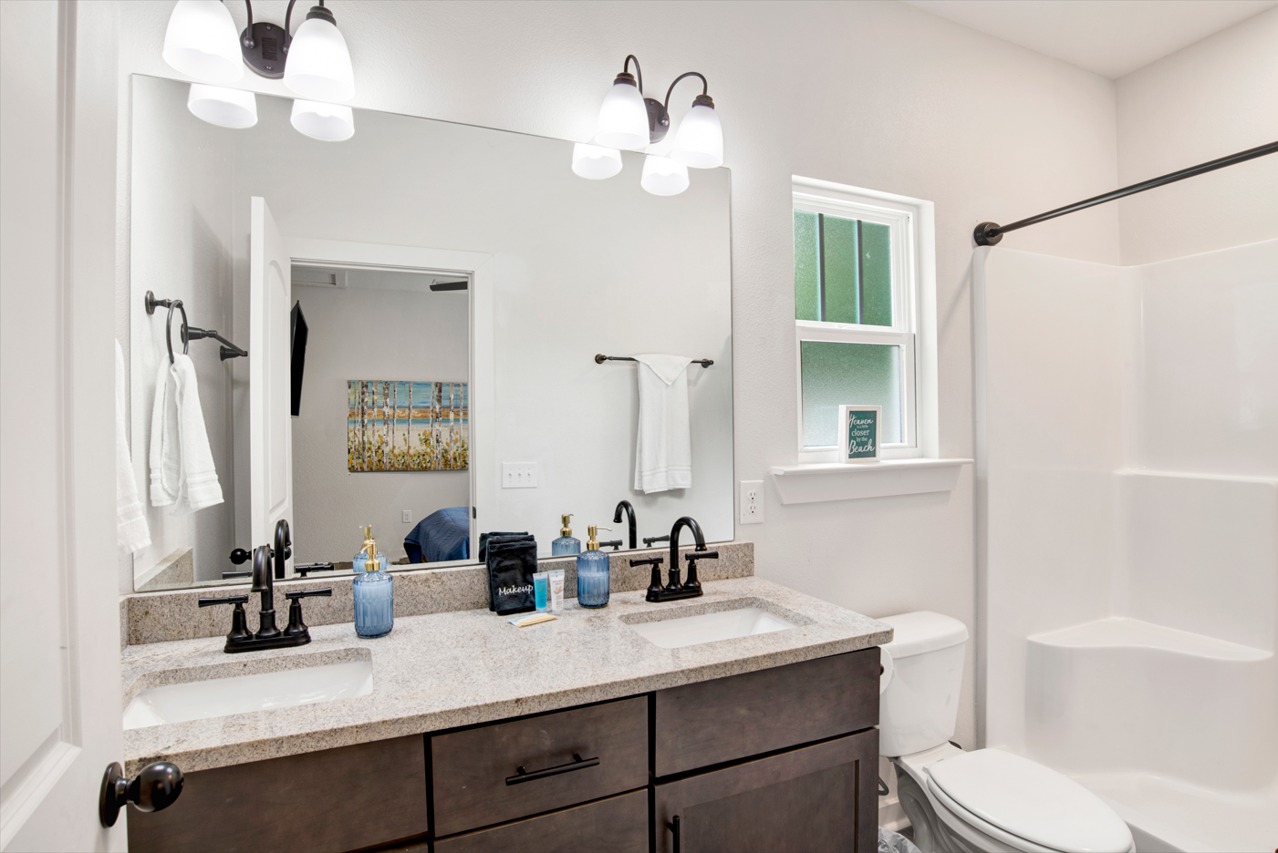 Fresh towels, warm showers with a touch of luxury