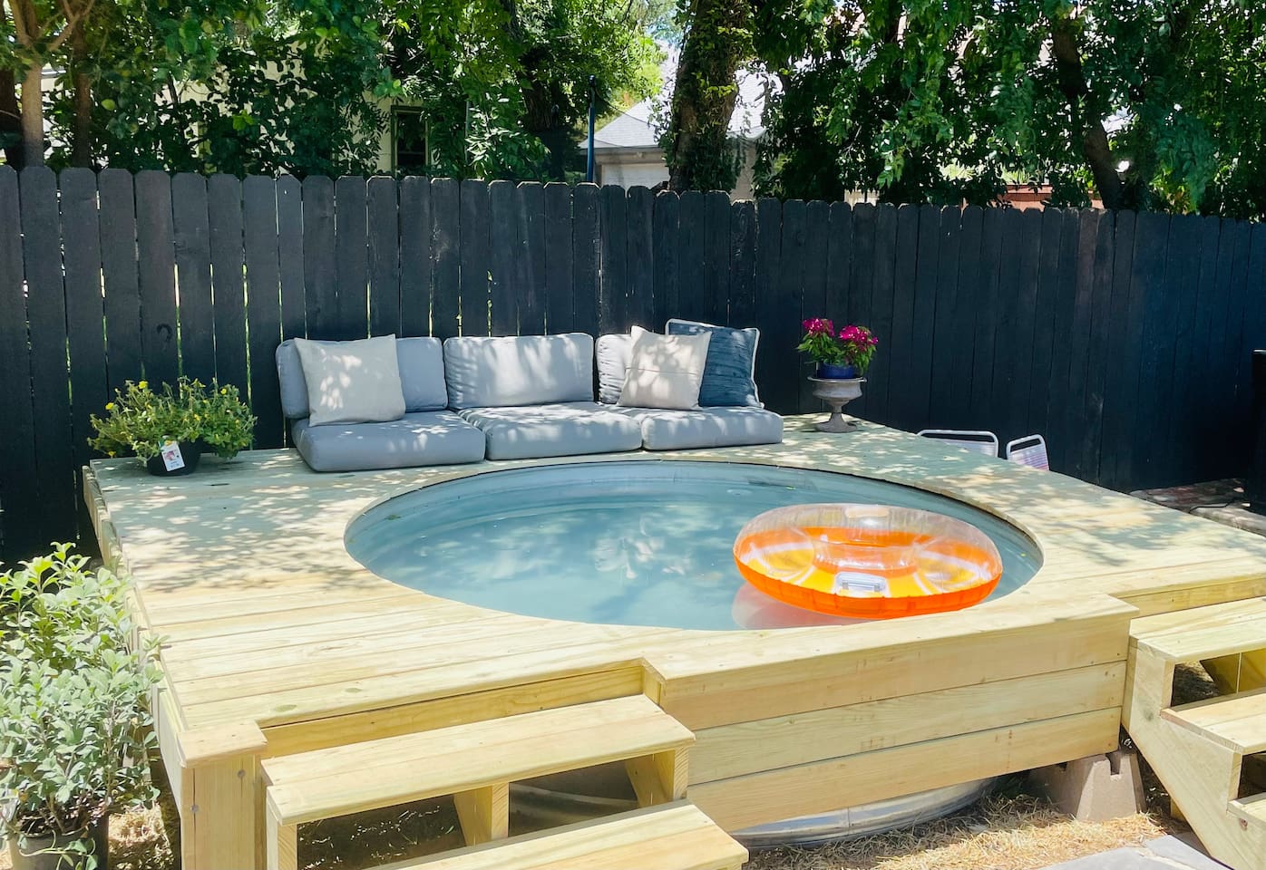 Cool off in our dipping pool. Not a large pool but all you need for a relaxing evening after sightseeing.