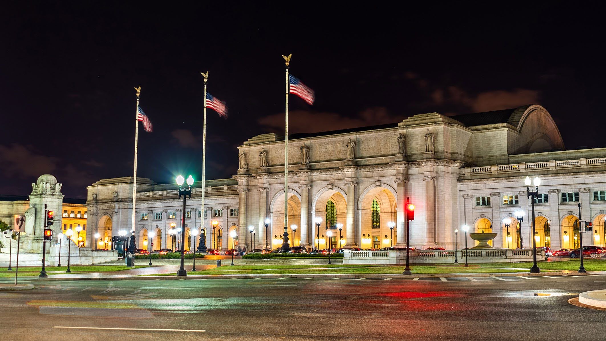 Union Station is just 4 blocks away—connect to Metro, Amtrak, buses, shopping, dining, and more all in one iconic DC landmark.