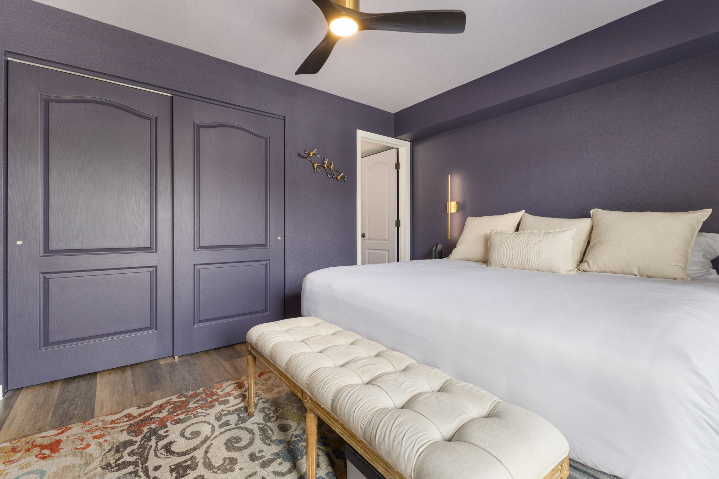 Primary Bedroom | Kingsize Bed | Deck off | Large Smart TV