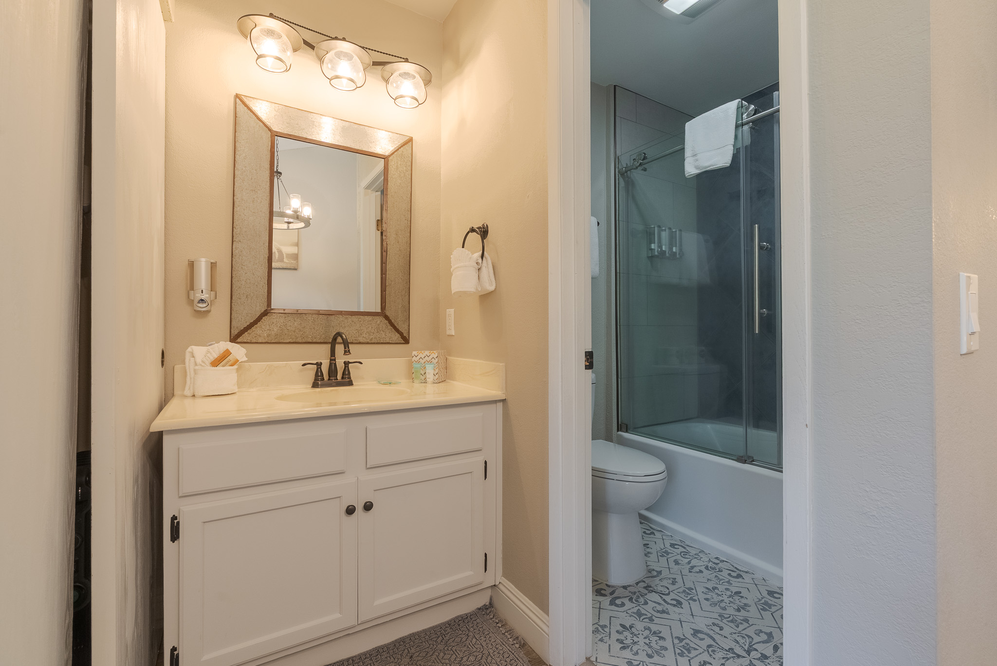Ensuite bathroom
