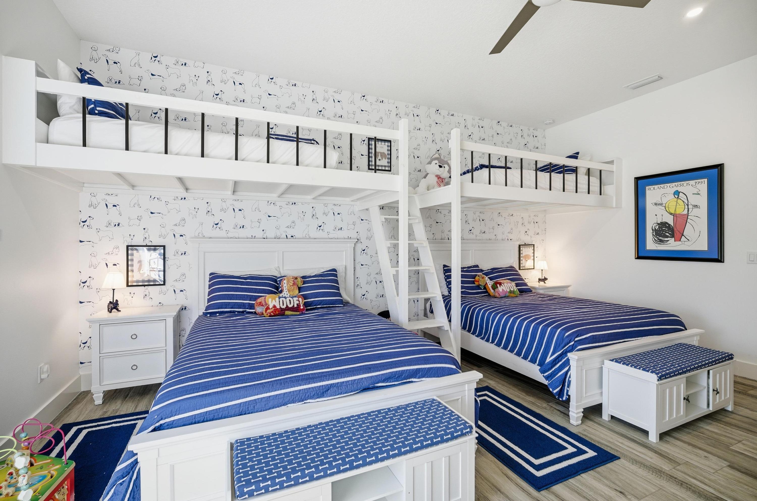 Kid-approved sleepover paradise 🐾💙
This fun bunk room sleeps the whole crew with 2 queen beds + 2 twin loft bunks—perfect for cousins, kids, and late-night giggles after a beach day.