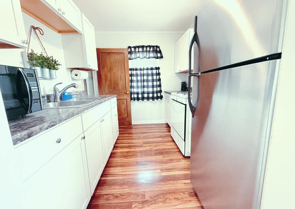 View into the kitchen. This kitchen has everything you need during your stay. 