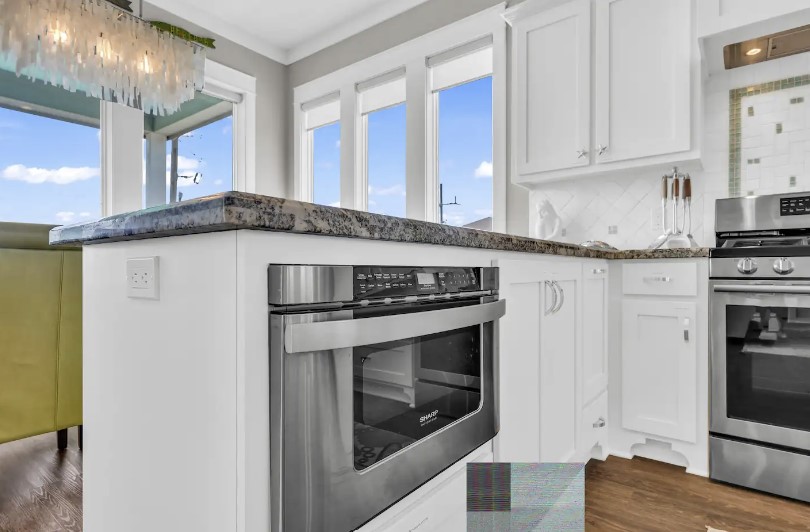 72716c1f977b4ef0ae27ffeae09d2fe0 | Beachhouse | Texas | TX | Vacation Homes | Galveston | Crystal Beach | Kokomo | Breezy Days | Beachfront Elegance | Sunrise Serenity | Southern Sands Property Management, LLC