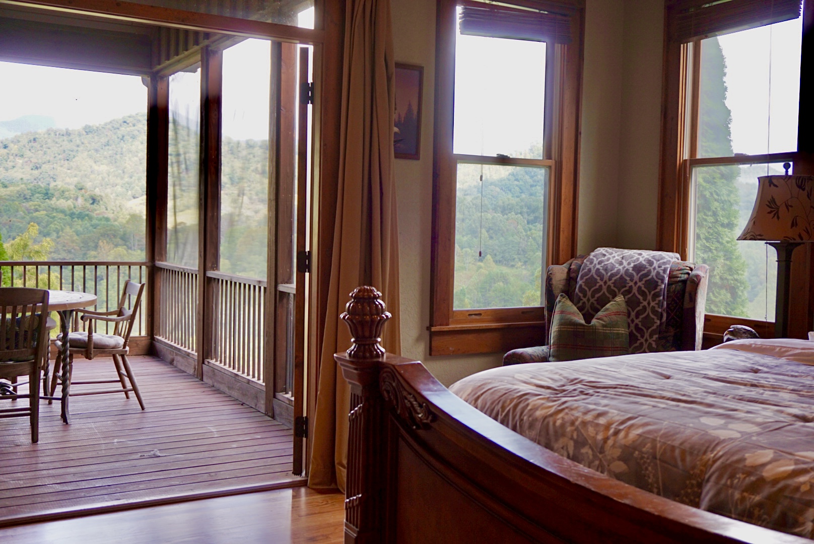 Wake up to the beauty of nature, just steps from your bed.