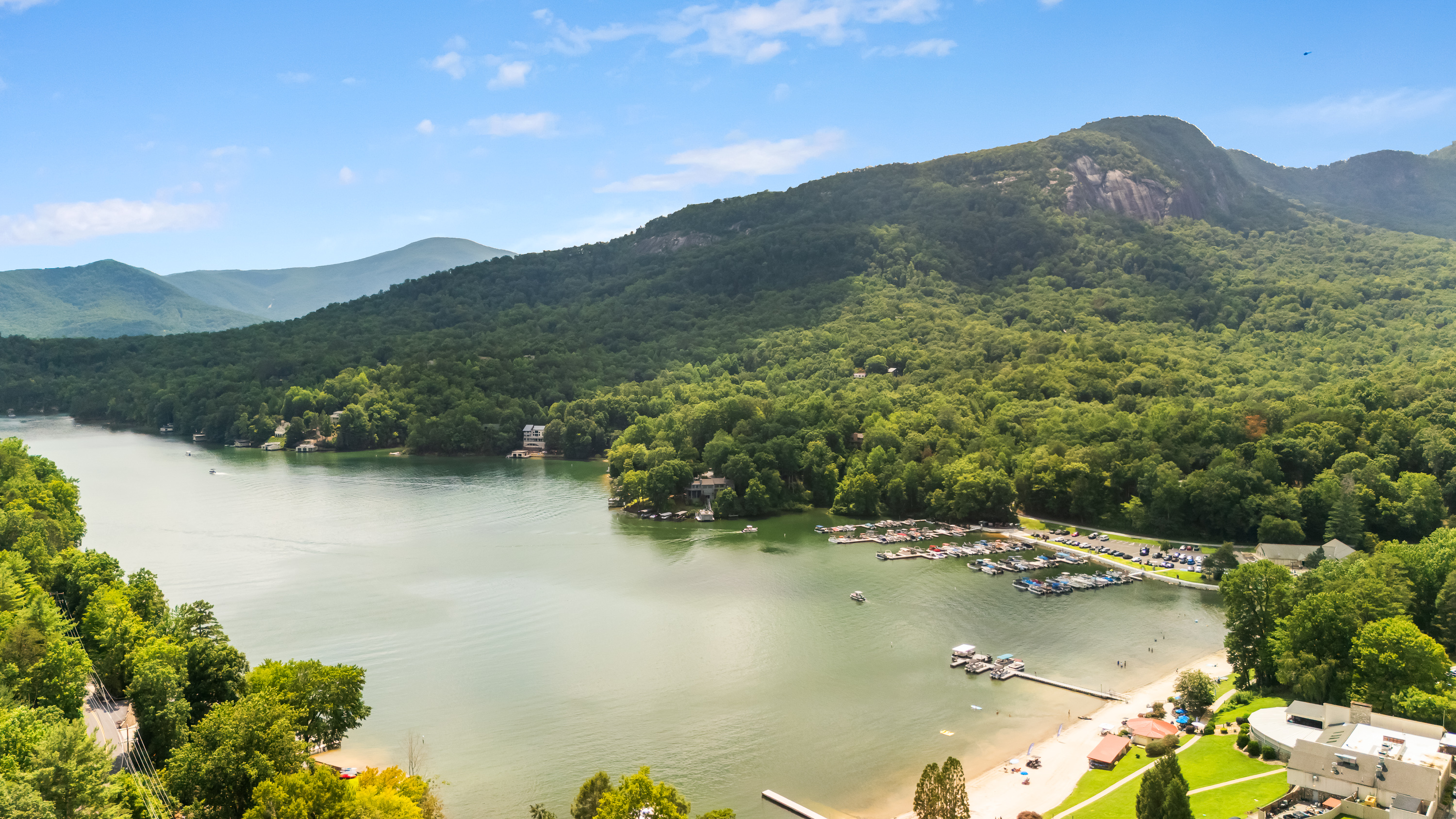Gorgeous mountain views from all around.