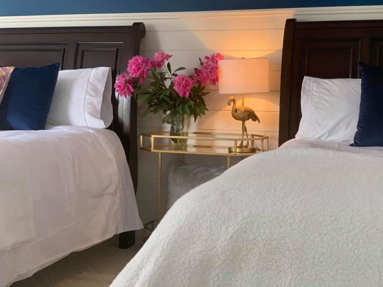 2 Queen Bedroom
