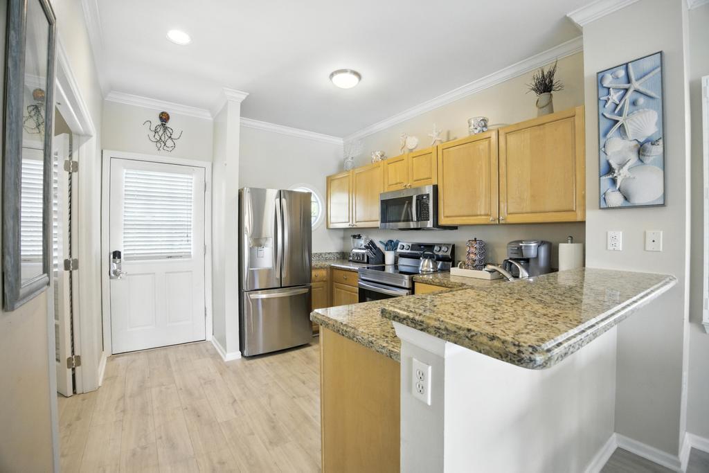 Spacious Kitchen!