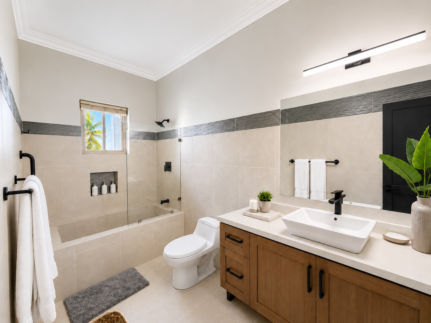 Suite 7 bath