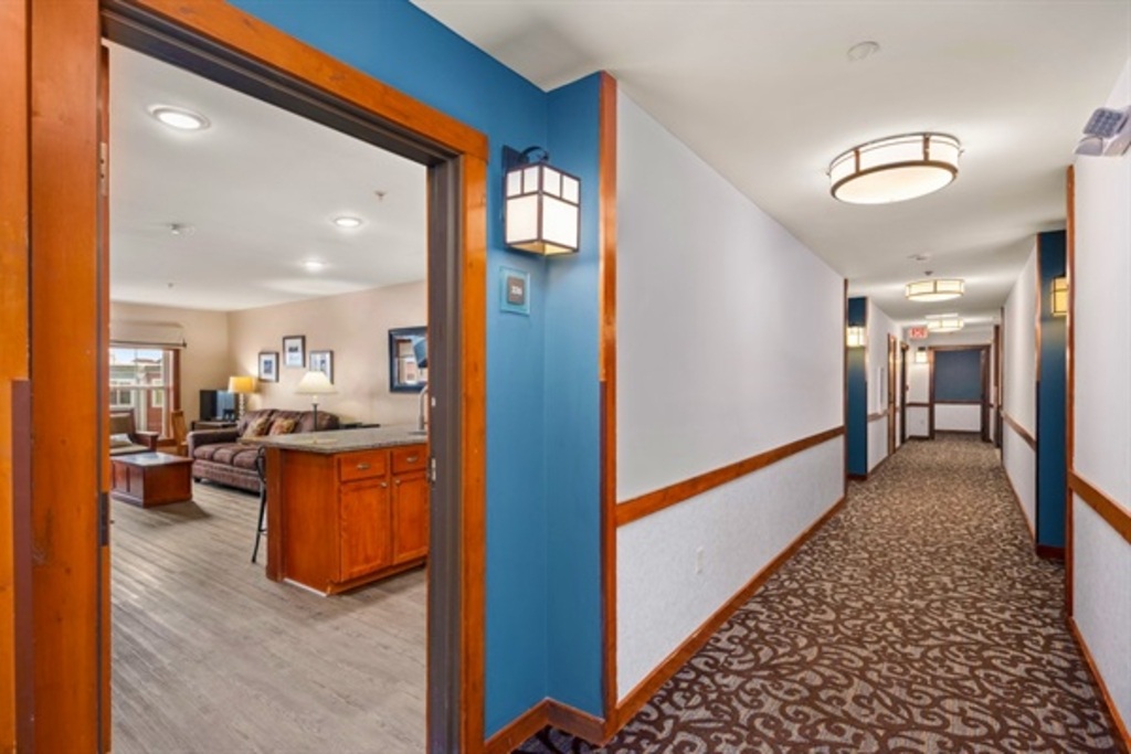 Spacious Walkway.