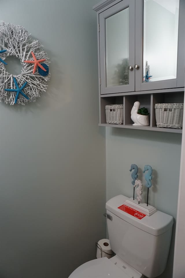 Half Bathroom on Hallway