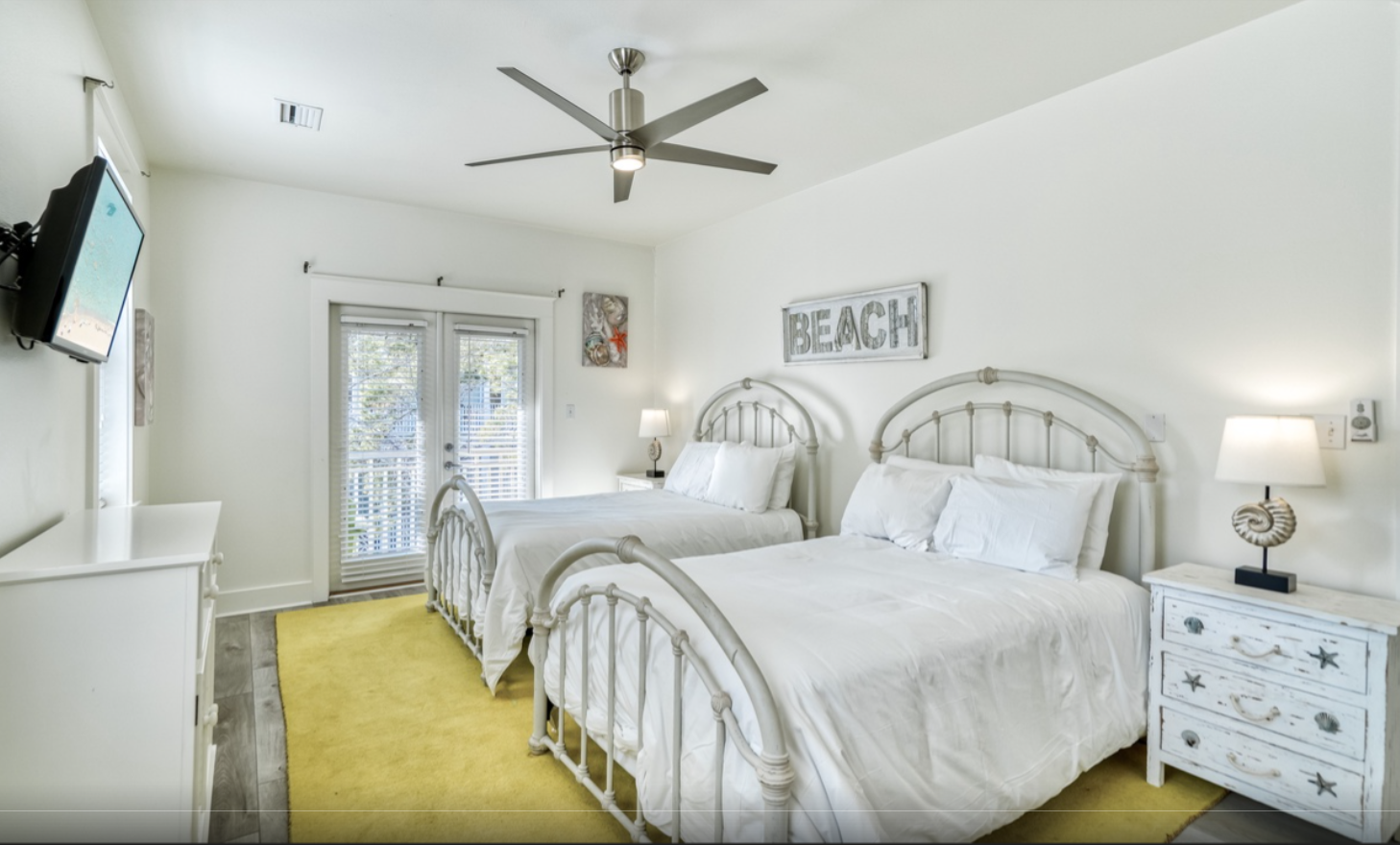 2nd floor bedroom with 2 Full beds