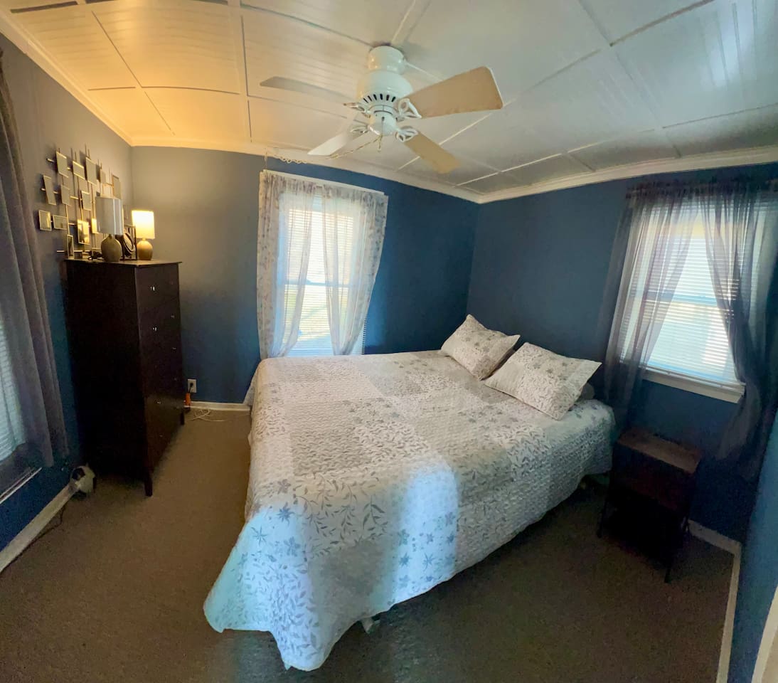 Comfortable queen size bed. First floor 