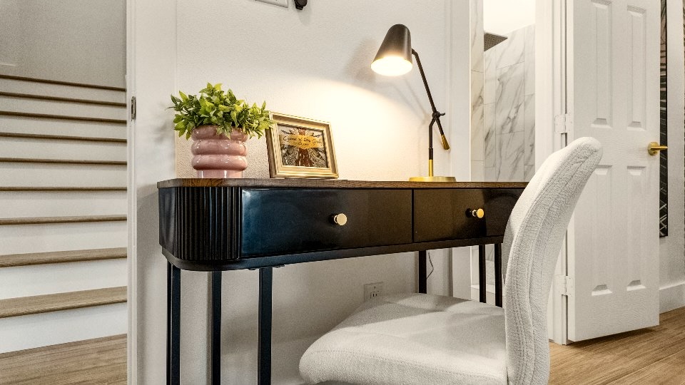The Palm room boasts dedicated work space for when you need to get it done!