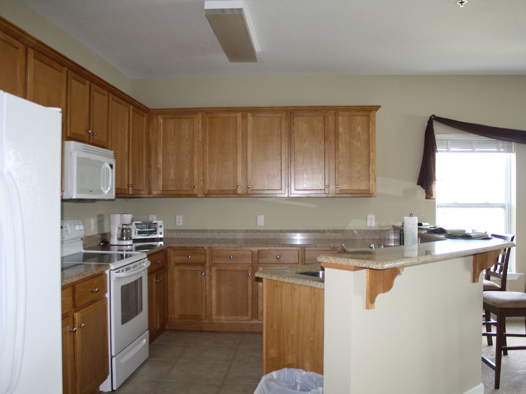 Fully equipped kitchen with full size appliances.
Typical 3 BR Premium unit
