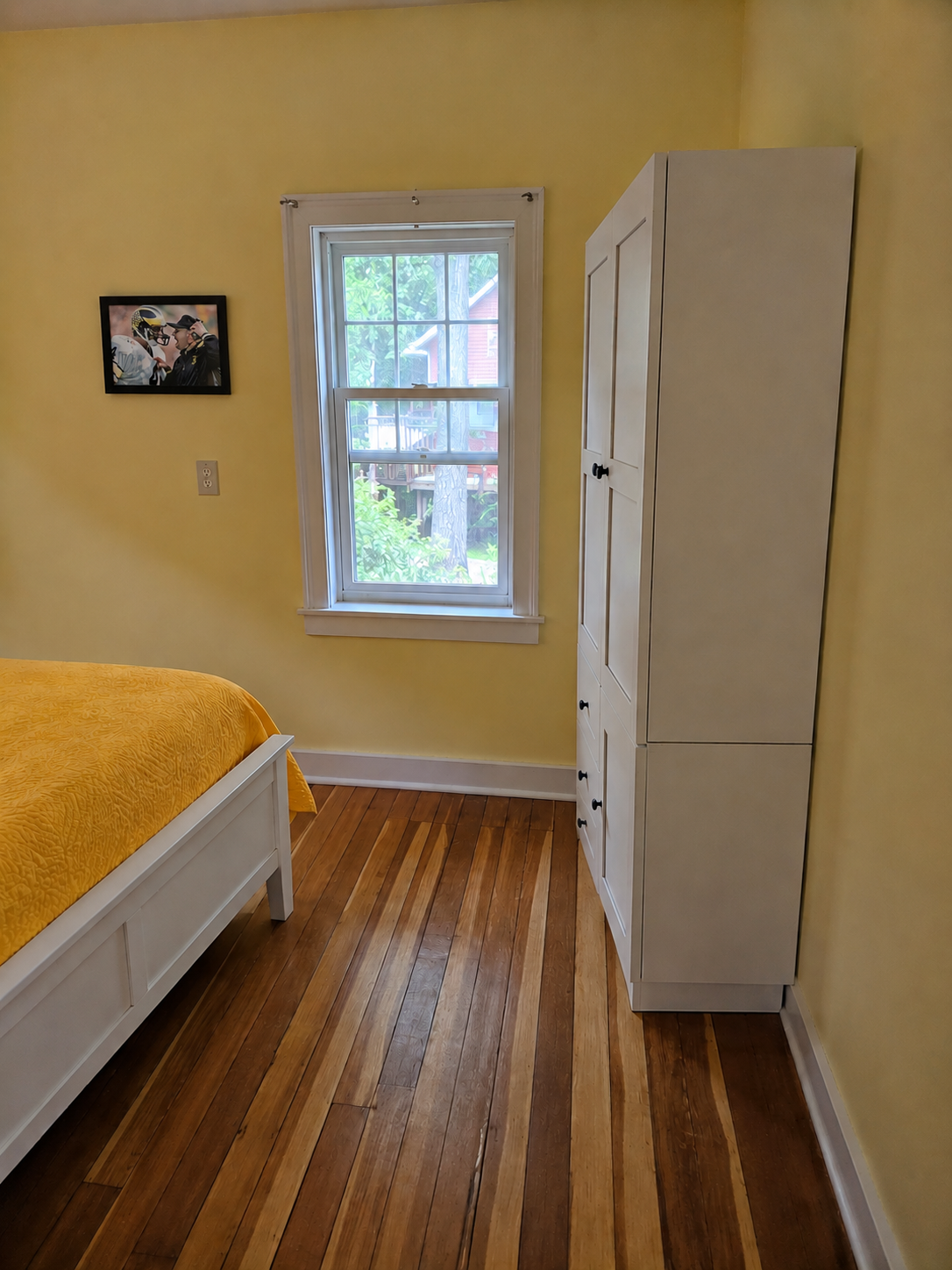 PHOTOS ARE AI RENDERINGS OF FUTURE FURNISHINGS - HOME CURRENTLY UNDER RENOVATION 