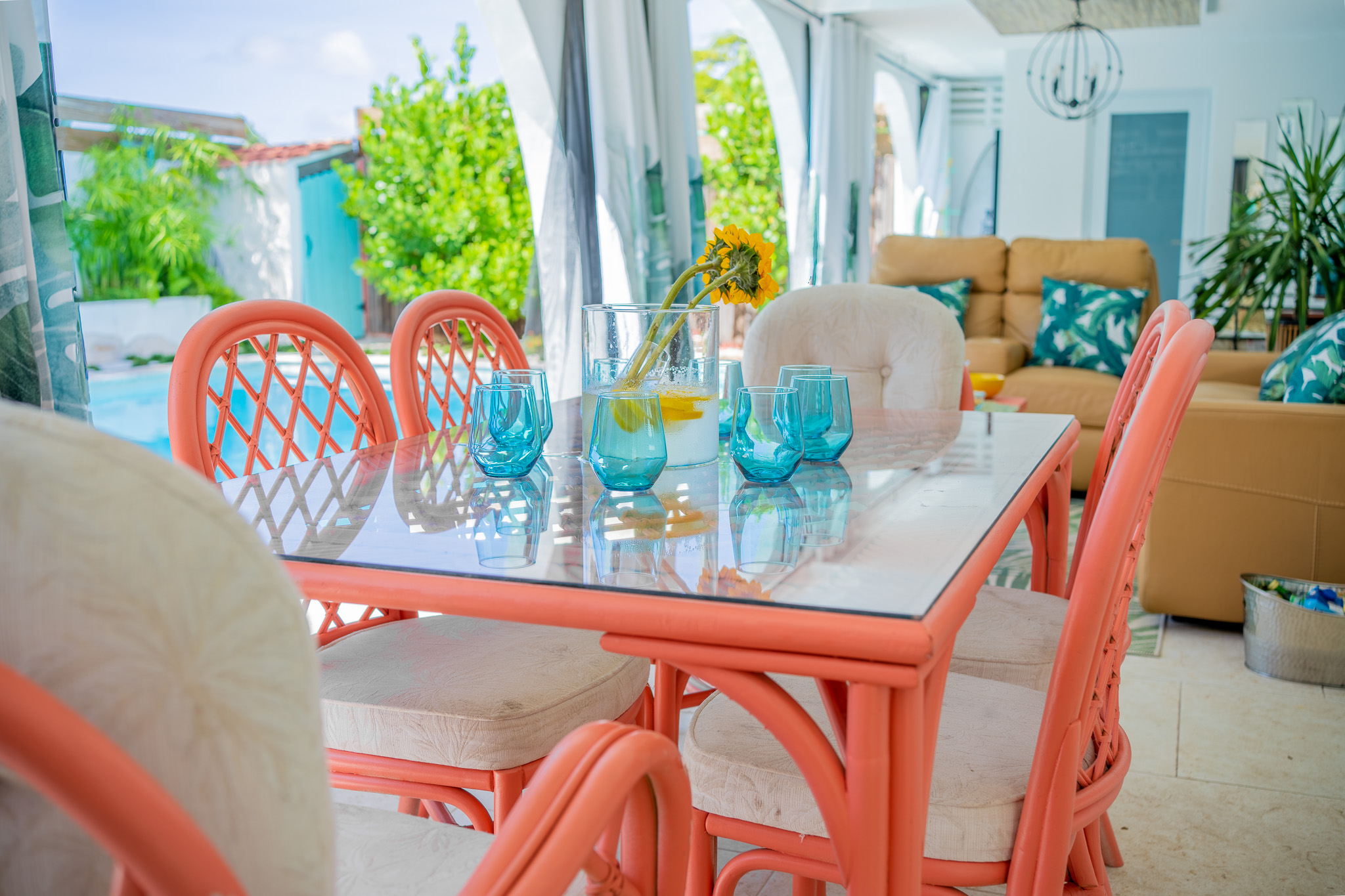 Close up of our table for al fresco dinning. We recently changed out this table and expanded it to 8 persons(picture coming soon) in Dorado, Puerto Rico.