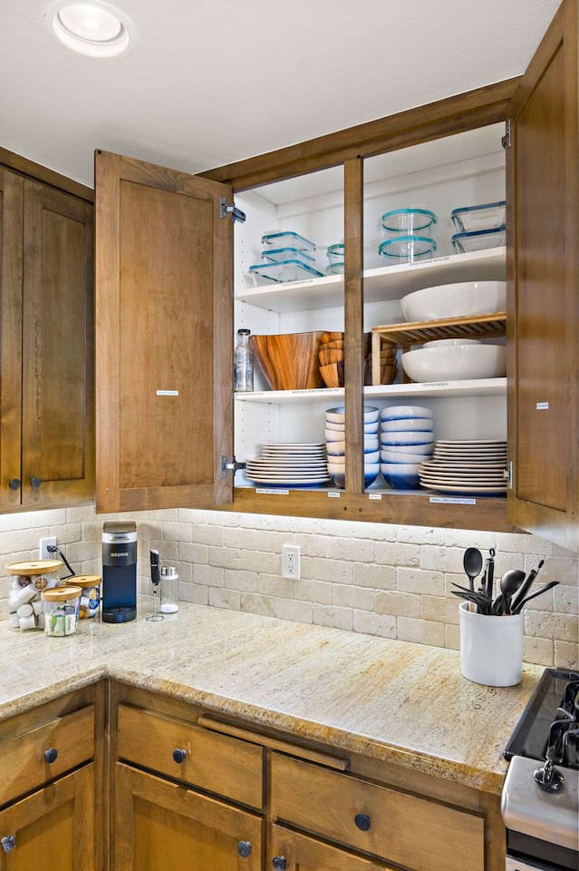 Fully-equipped and well-organized kitchen.  Everything you would need to cook a thanksgiving meal for your family :)