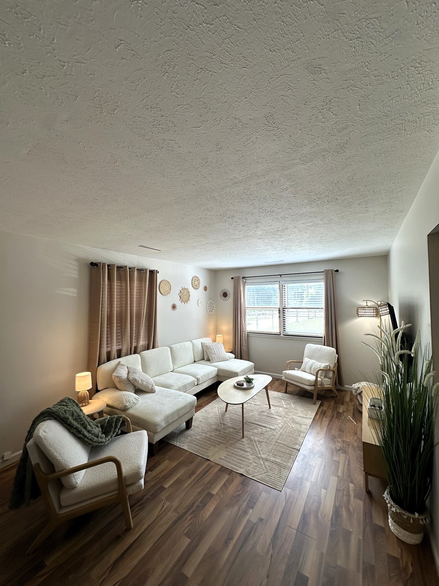 Living Room with 55" Smart TV