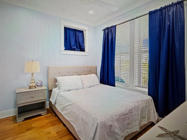 Queen Bedroom Upstairs #1